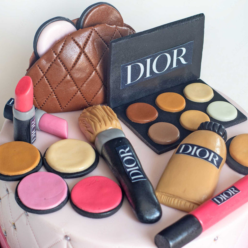 Make Up Cake