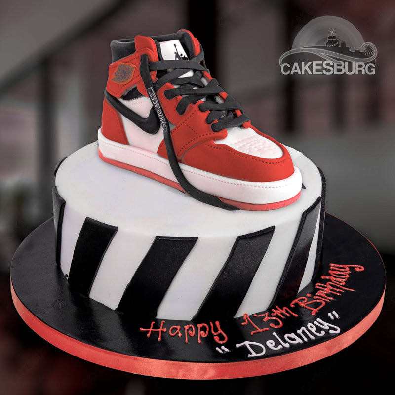 1-2 Buckle My Shoe Birthday Cake | Petits Fours Patisserie