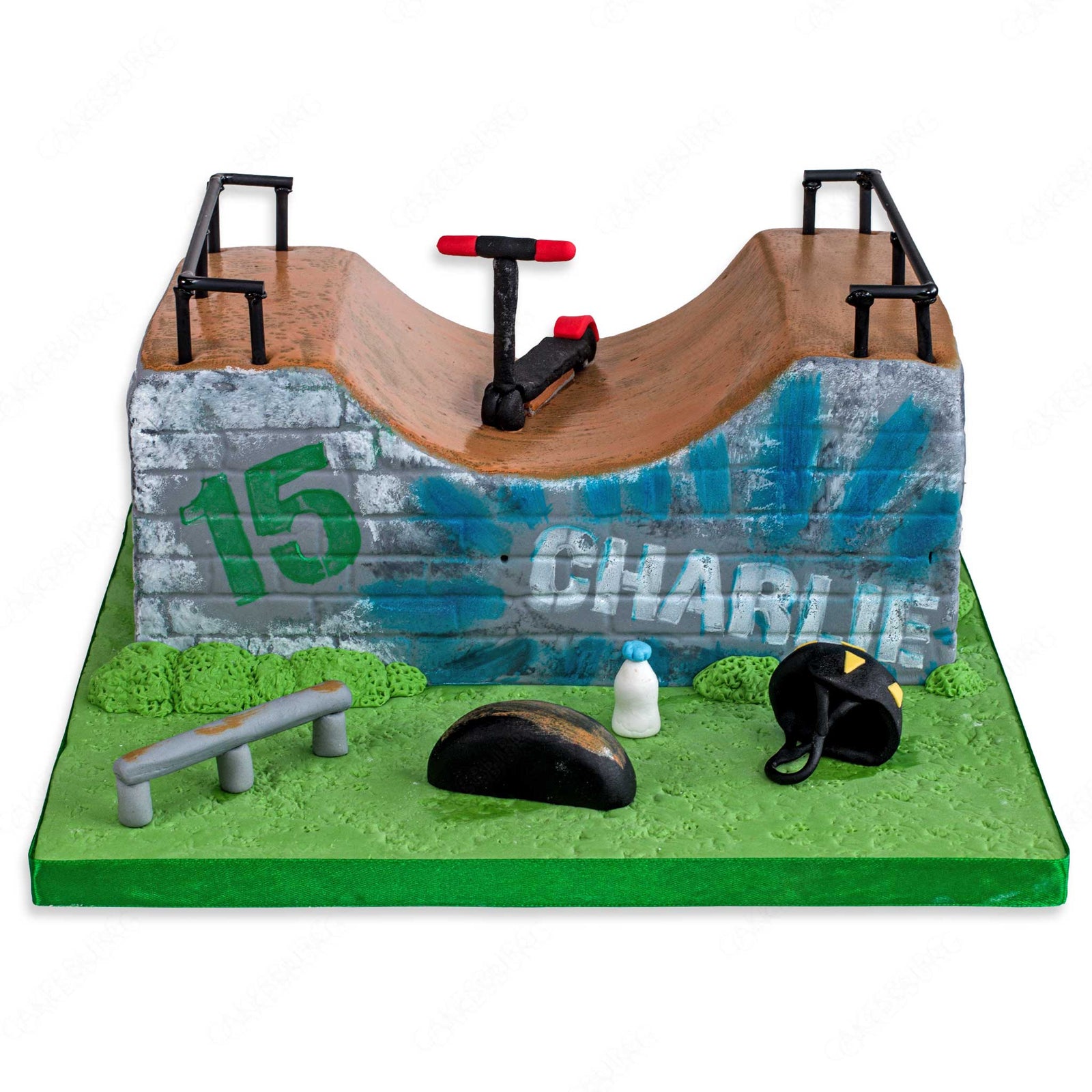 Half Pipe Skate / Scooter Ramp Cake