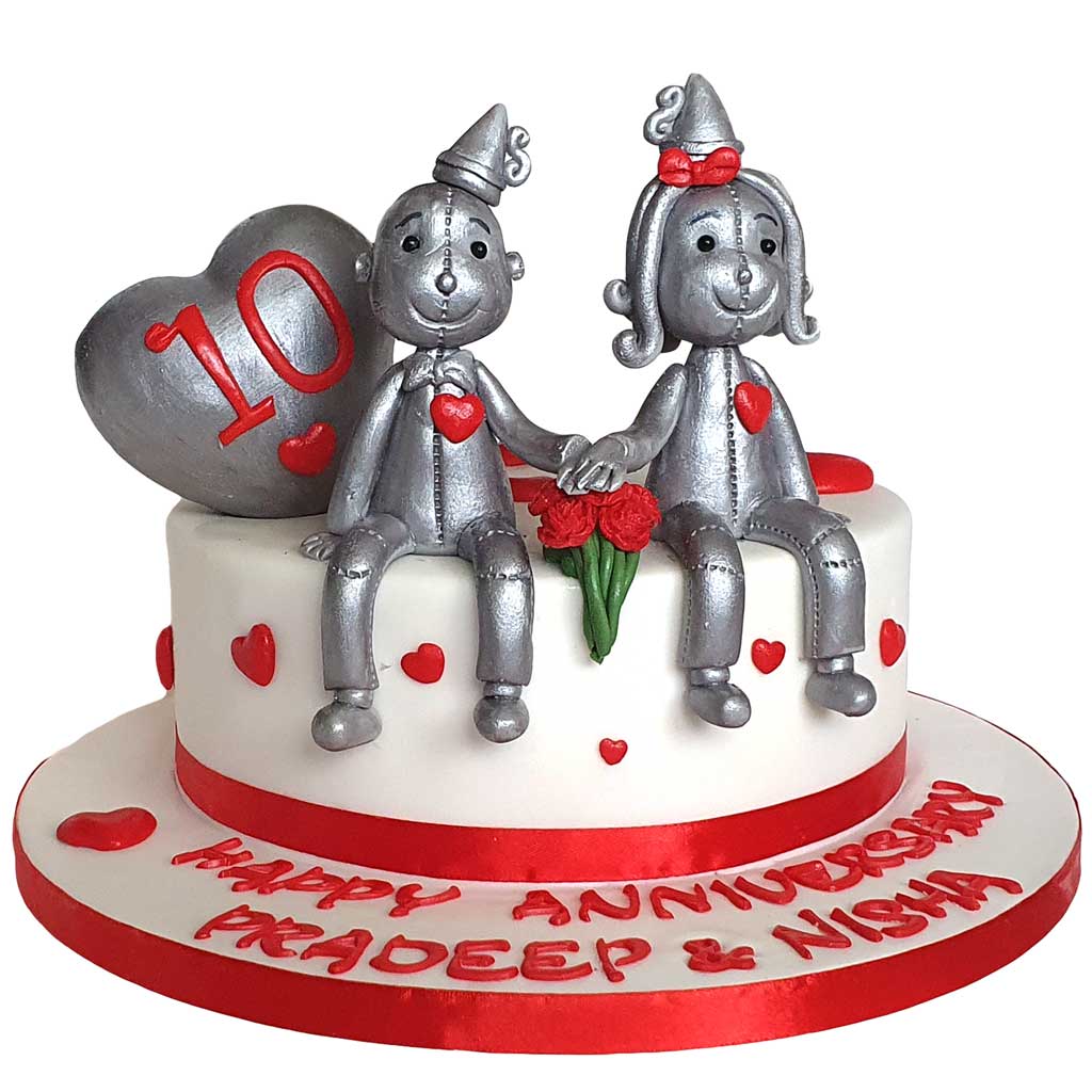 10th Anniversary Tin Figurines Cake